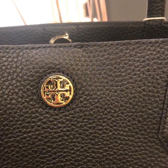 Tote - Picture 2 of 7